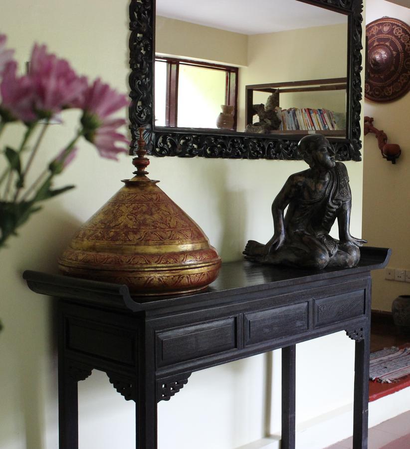 Alamanda Inn, Boutique Hotel And French Restaurant Rangoon Eksteriør billede